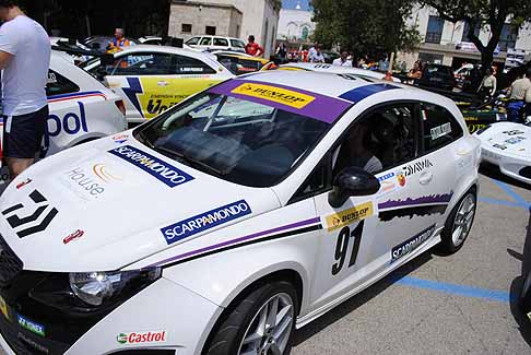 Seat - Seat di Capitan Ventosa imancabile lo stura lavandino sul posteriore della vettura width=